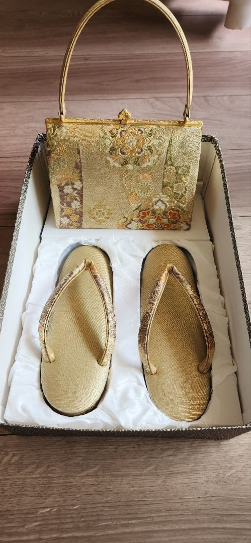 二時間ラストセール皇室御用達　菊之好　草履　最高級バッグセット