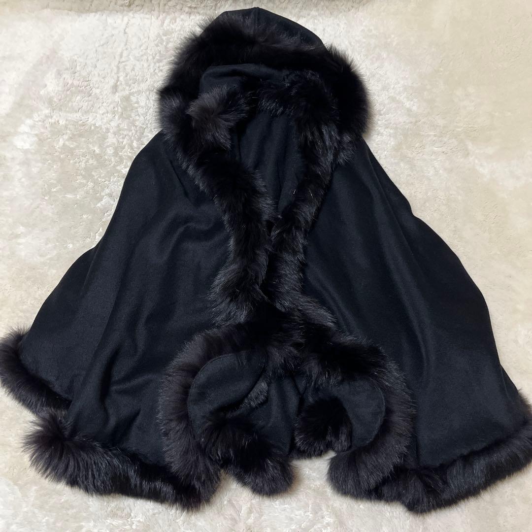 美品✨カシミア　ファー　ポンチョ　黒　高級感　上質