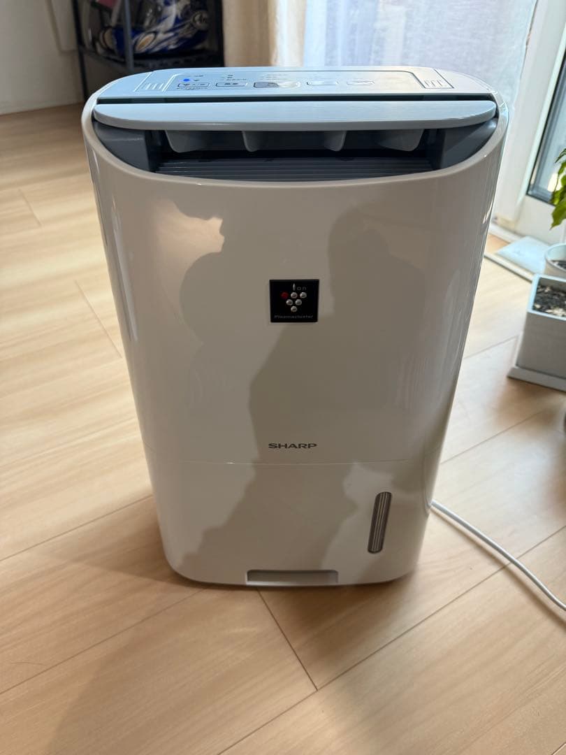 SHARP 除湿機 ホワイト CV H71 W 19年製