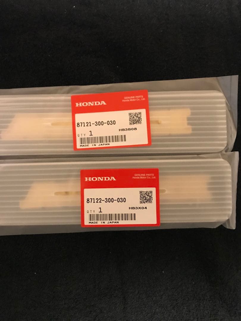 CB750K1 ホンダ　純正 新品　タンクエンブレム 左右セット