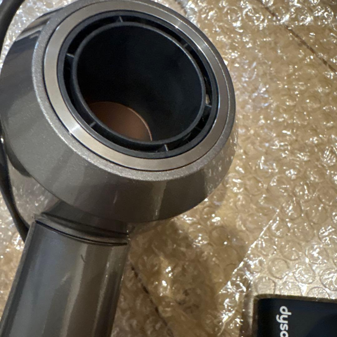 ダイソンドライヤー　オレンジ