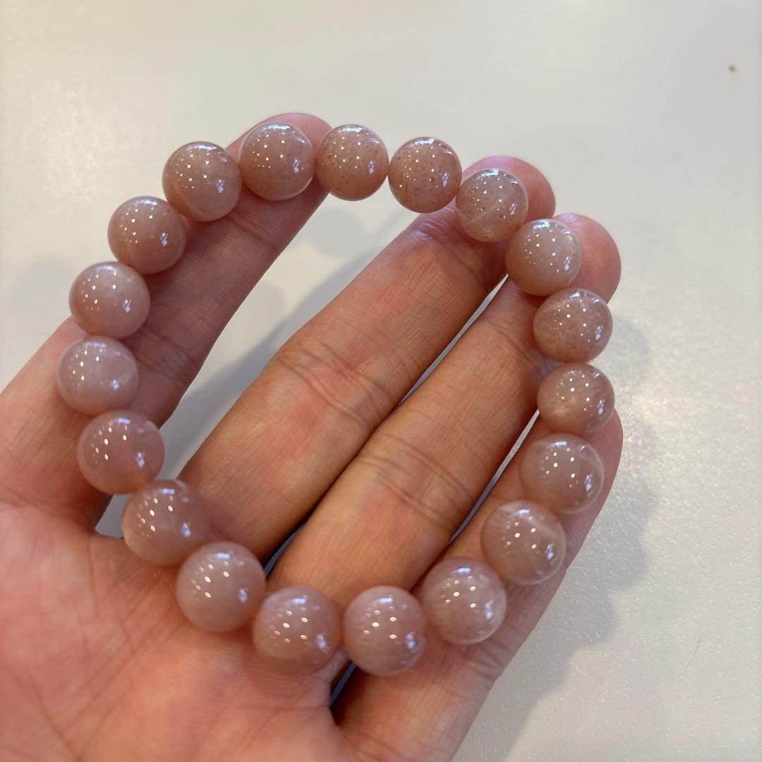 すっごい綺麗なオレンジムーンストーン！めちゃくちゃ綺麗！