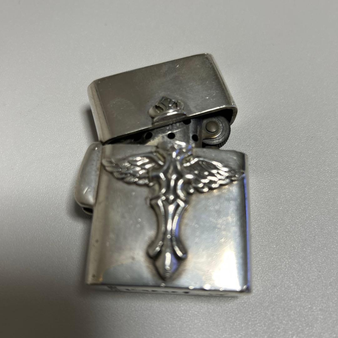 翼の王冠デザイン