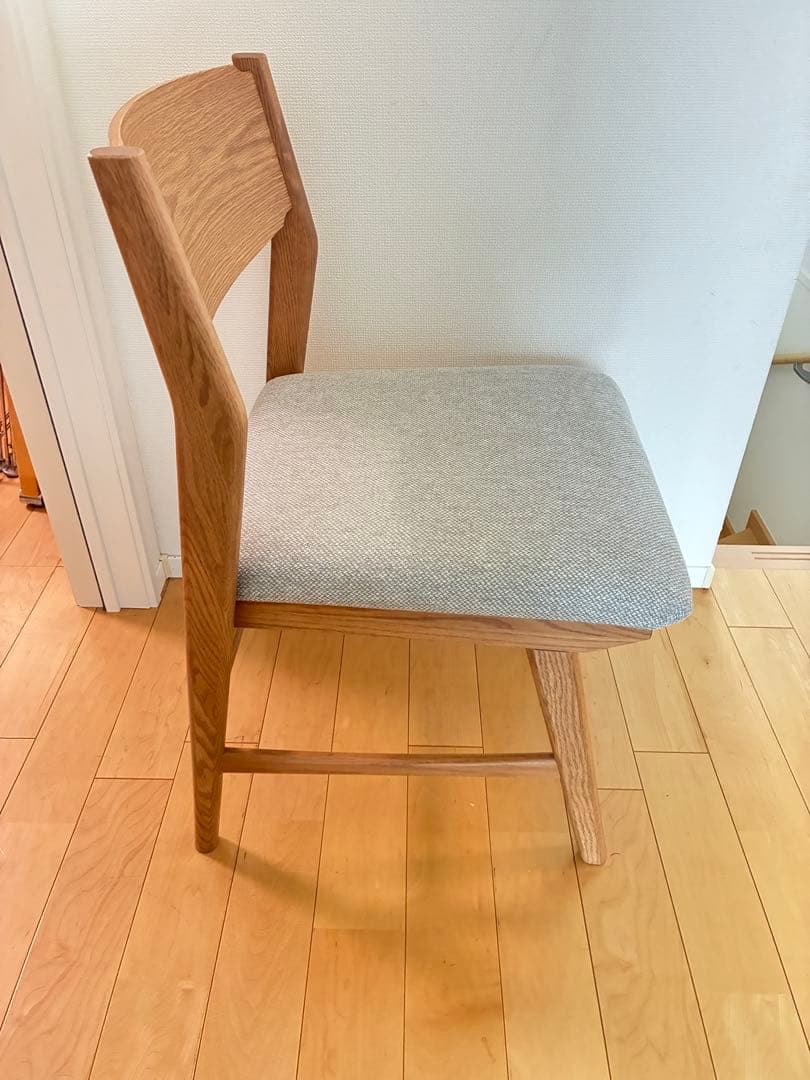 unico【ウニコ】 SIGNE【シグネ】 ダイニングチェア