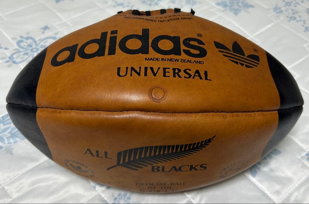 【未使用品】adidas オールブラックス　ラグビーボール　５号球　レア