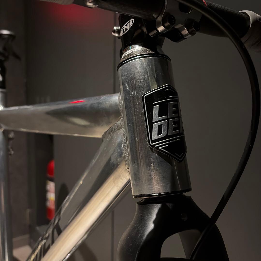 LEADER 725TR NЯC001