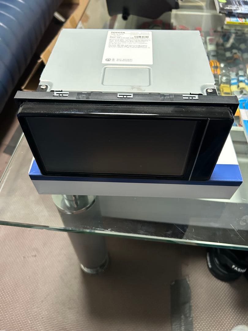 トヨタ純正ナビ(ハイエース200)