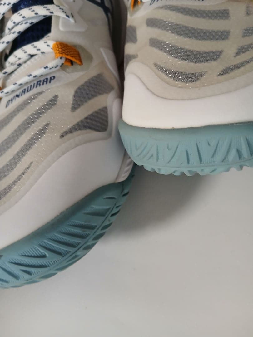 メタライズ　アシックス　バレーシューズ　全日本西田選手着用モデル　28.5センチ