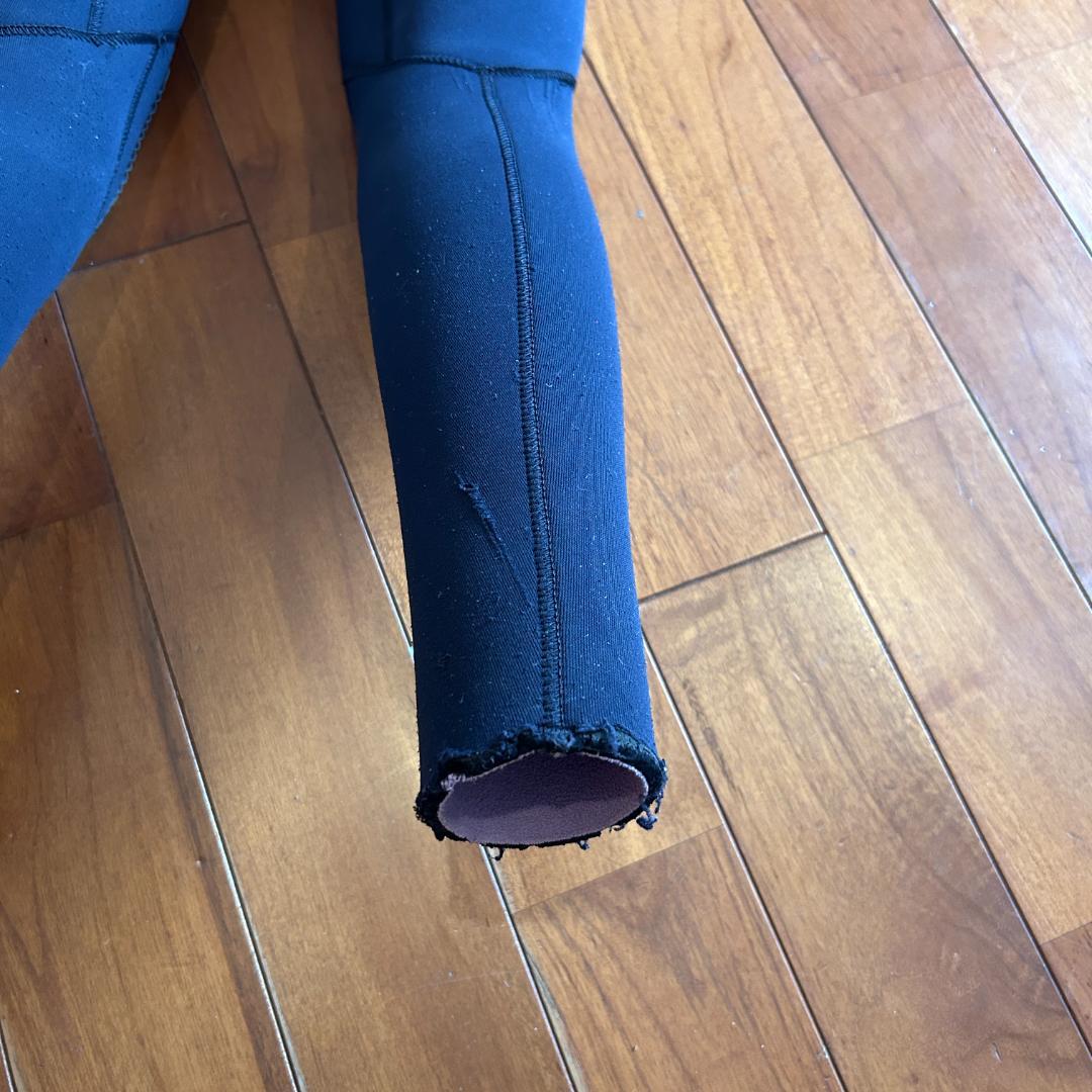 キッズ　125㎝　冬用　５×３　ジャージフルスーツ　ウエットスーツ　裏起毛