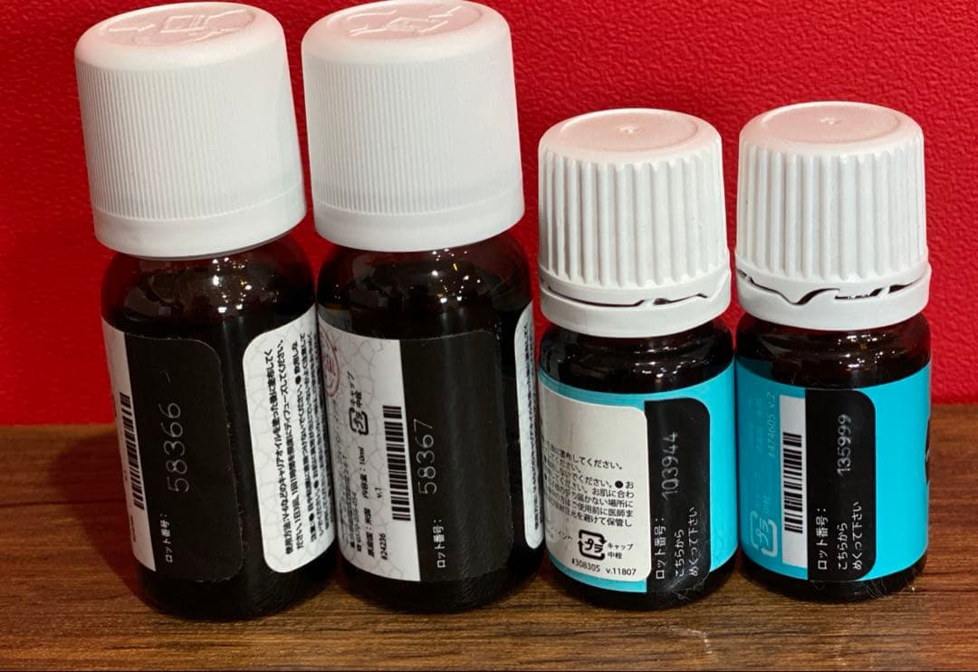 ヤングリビングオイル１５本と本のセット