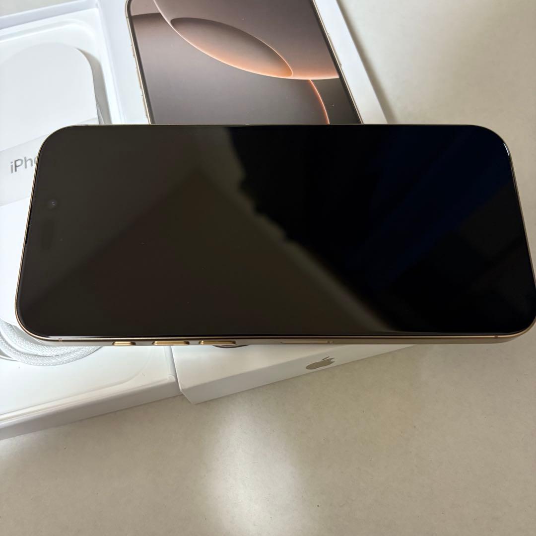 iPhone 16 ProMax256GB （米国版・SIMフリー）