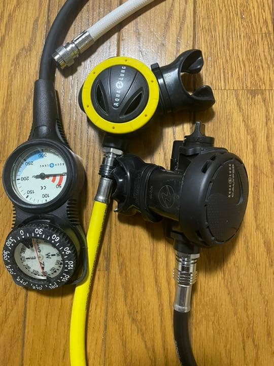 アクアラング カリプソレギュレーター、オクトパスABS,トラスト2ゲージ