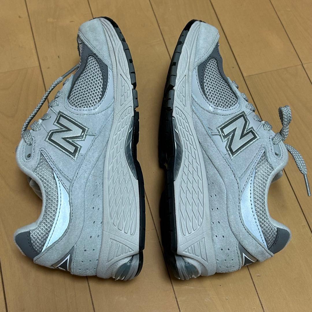 【⭐︎1/23まで限定⭐︎】New Balance 2002r グレー 23.5cm