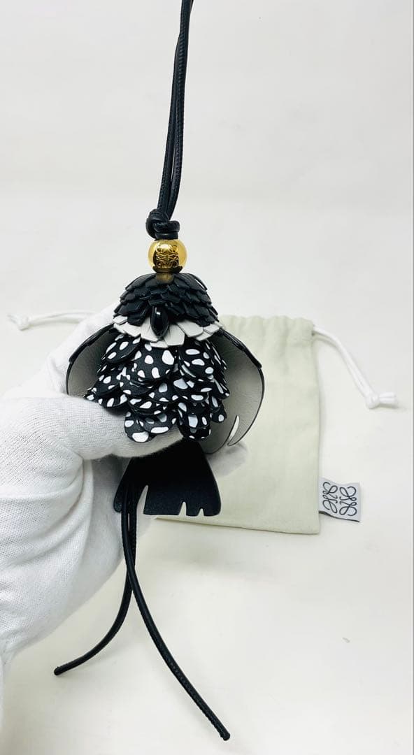 未使用　ロエベ　バードチャーム　クラッシックカーフ　現行品