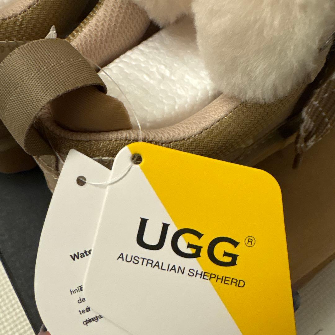 【UGG】厚底ボアスニーカー　24cm