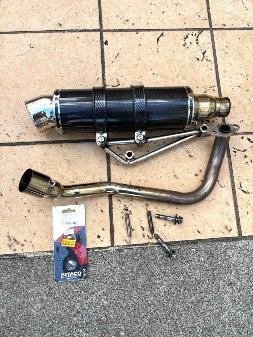 pcx125 JF28 前期　カーボン調マフラー