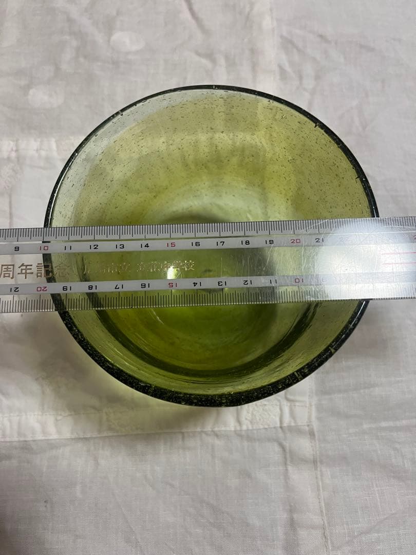 横山秀樹　緑色 ガラス製 ボウル 直径17cm