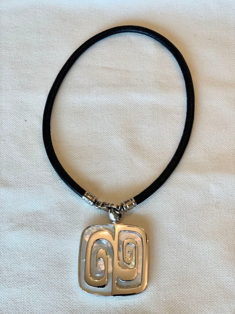 超貴重希少品ブルガリBVLGARI WG限定版ペンダントネックレスチョーカー付き