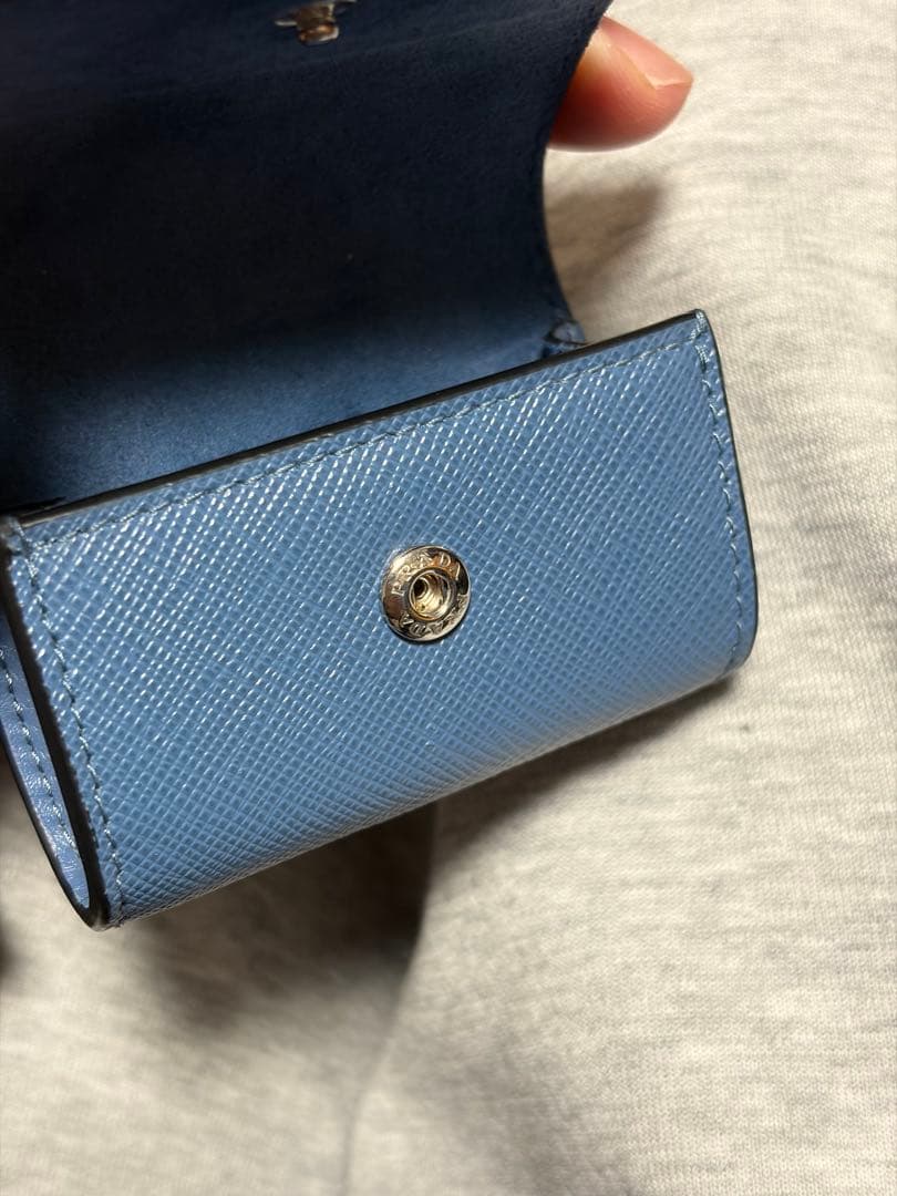 PRADA キーチェーン付 サフィアーノレザー イヤフォンケース