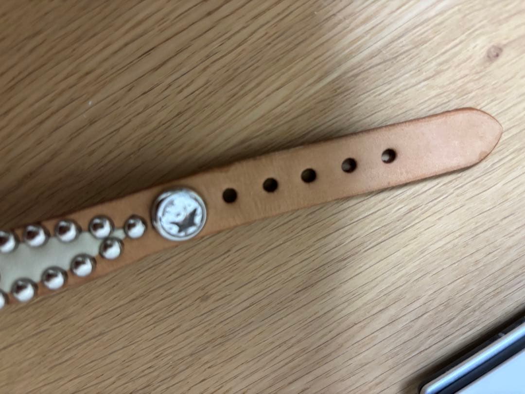 ウルブズベッド　リストバンド