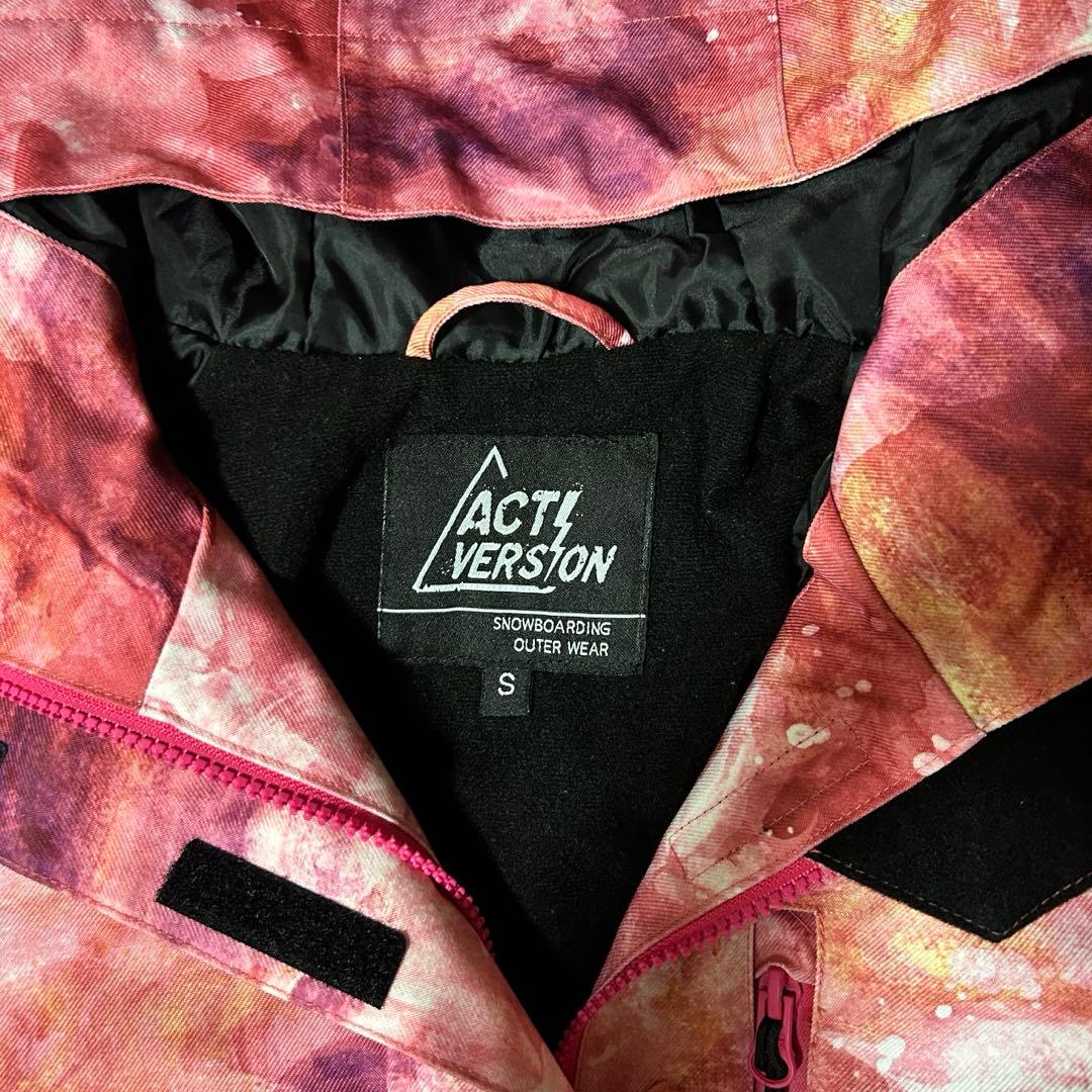 【美品】女性用スノーボードウェア（ピンク・ネイビー）