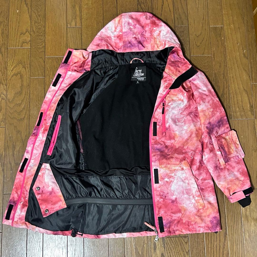 【美品】女性用スノーボードウェア（ピンク・ネイビー）