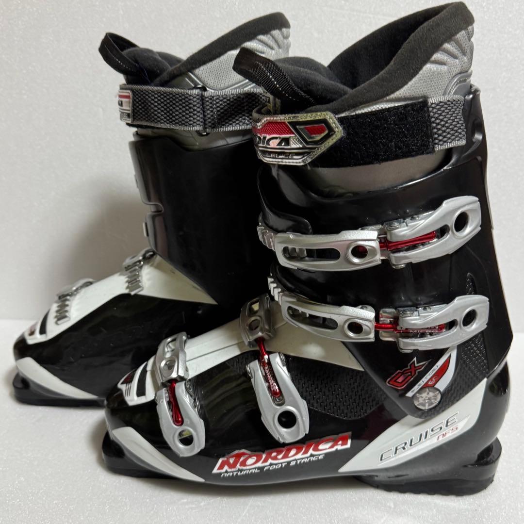28cmスキーブーツ　黒色ブラック初心者　格安処分NORDICA CRUISE