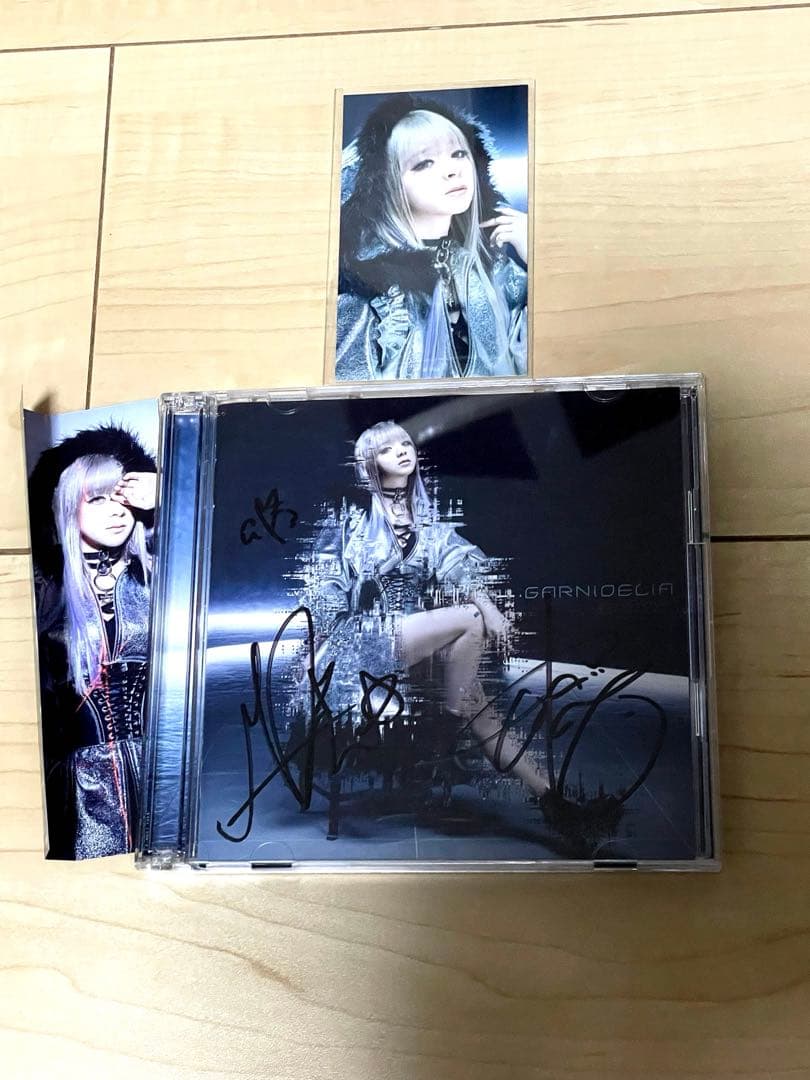 GARNiDELiA サイン入りCD