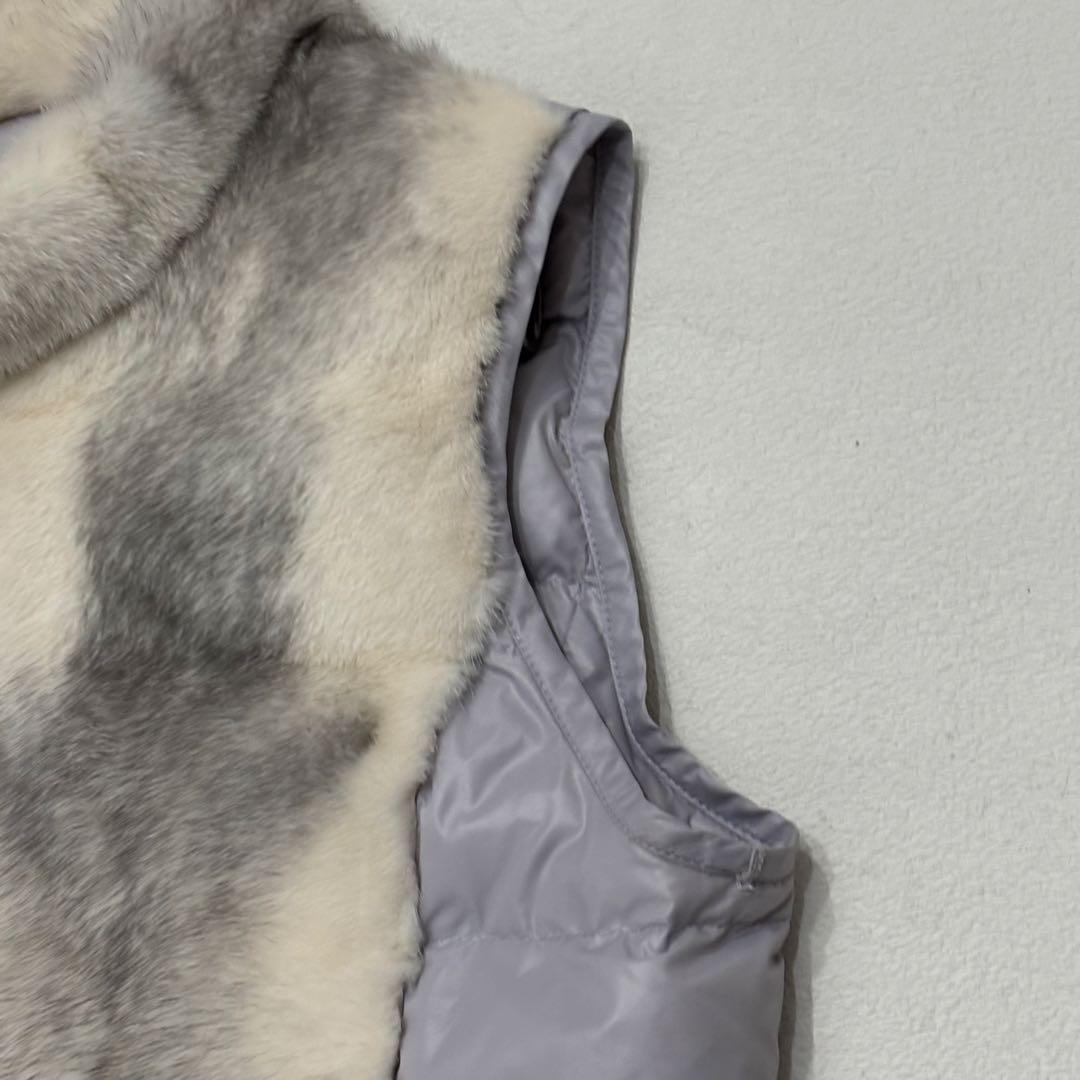 美品 定価10万　西武百貨店購入　リアルファー　ダウン　リバーシブル　ベスト