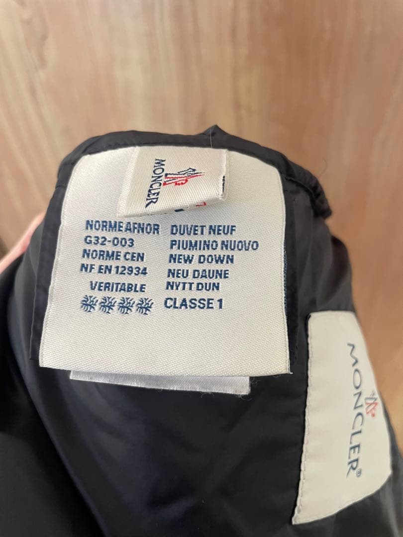 MONCLER ダウンベスト ブラック