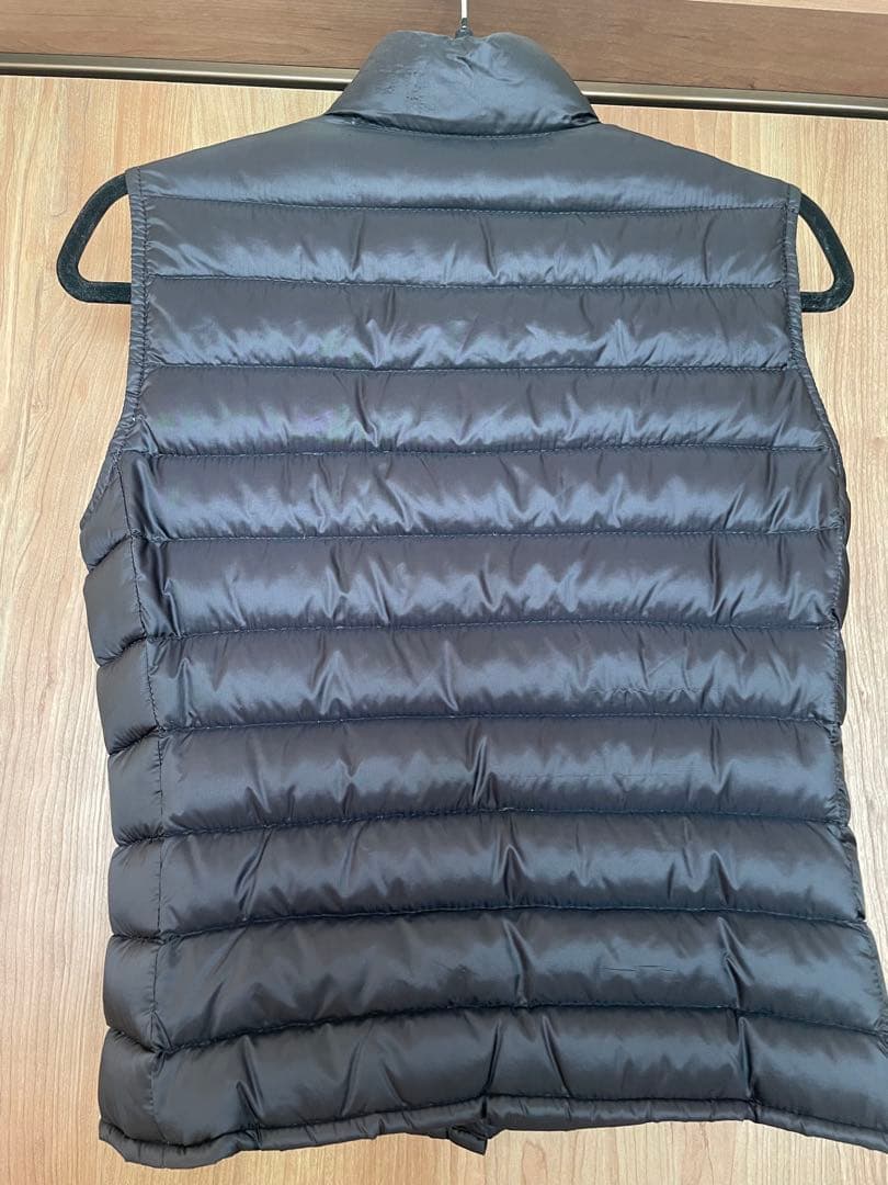 MONCLER ダウンベスト ブラック