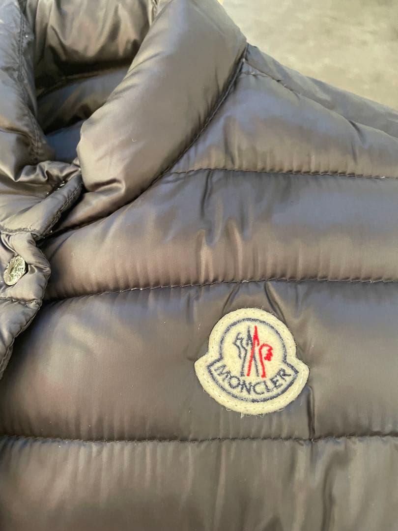 MONCLER ダウンベスト ブラック