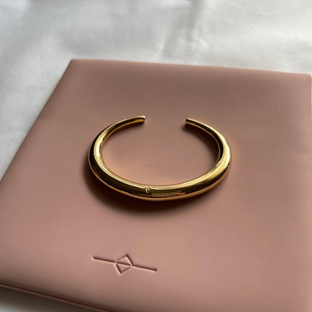 Gabriela Artigas ガブリエラアルティガス Cバングル