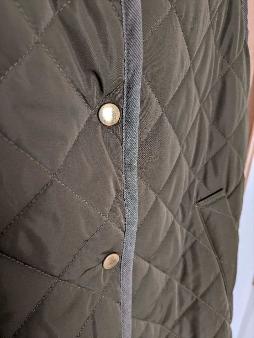 OUR ロング丈キルティングベスト【オリーブ】