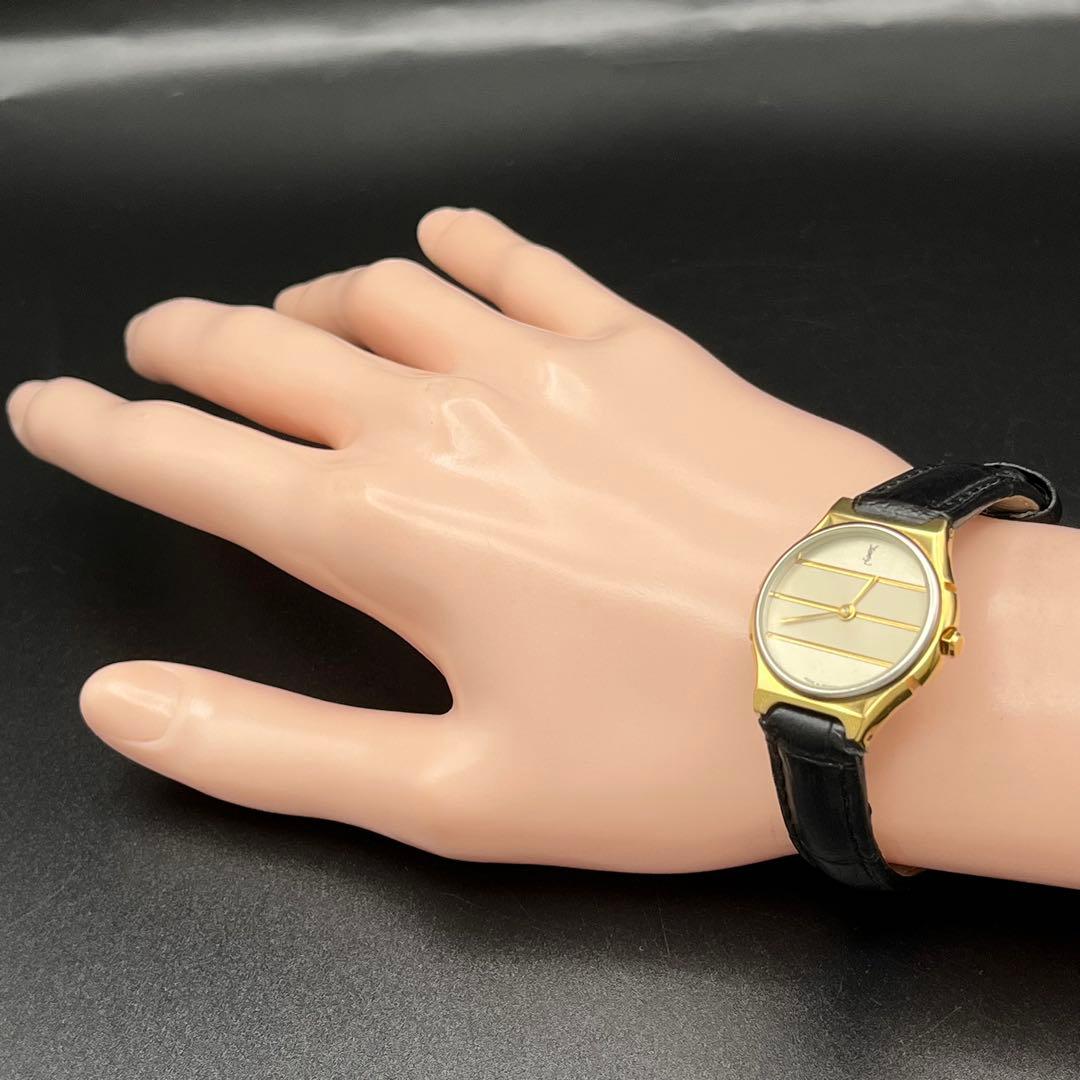 稼動　腕時計　イヴサンローラン　YSL 新品電池　レディース　ラウンド　I50