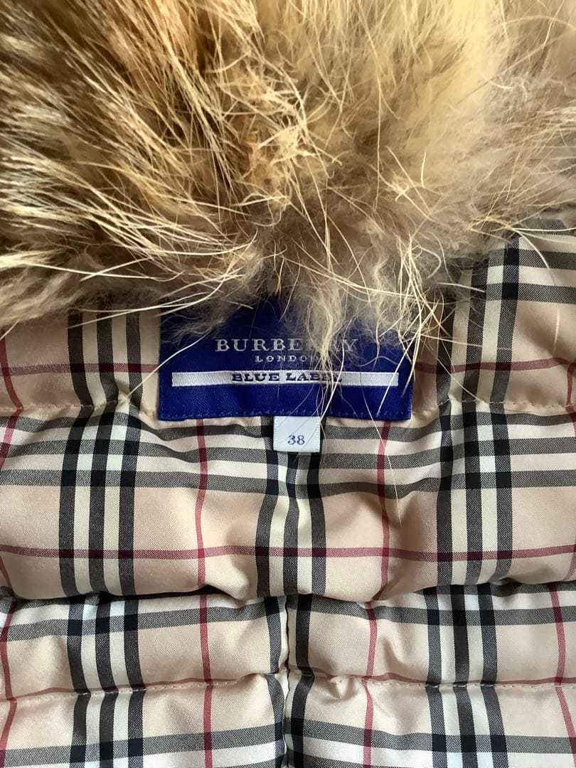 ピンクの猫☆美品BURBERRY ダウンベスト 38黒