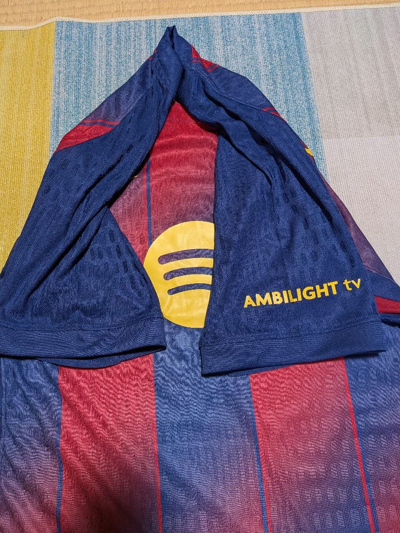 バルセロナ　ヤマル　ユニフォーム