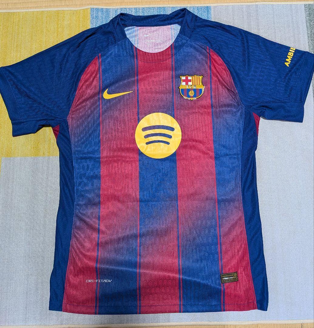 バルセロナ　ヤマル　ユニフォーム