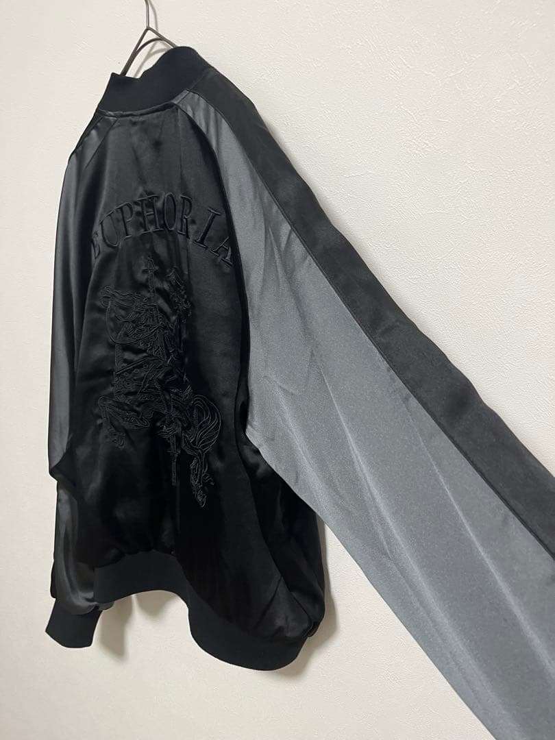 アダムエロペ ユーフォリア スカジャン M 刺繍 オーバーサイズ でかロゴ 黒灰