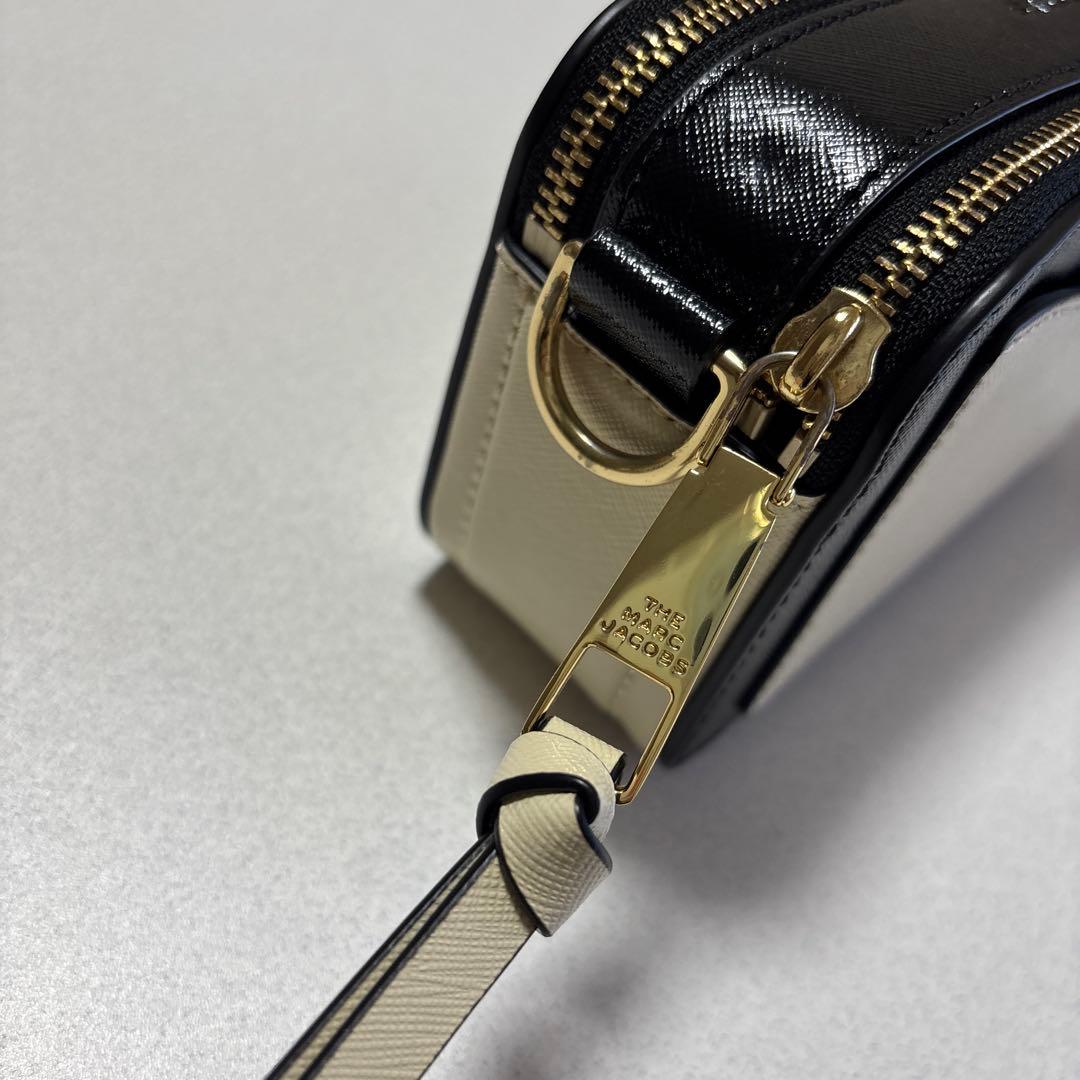 美品 マークジェイコブズ MARC JACOBS THE SNAPSHOT