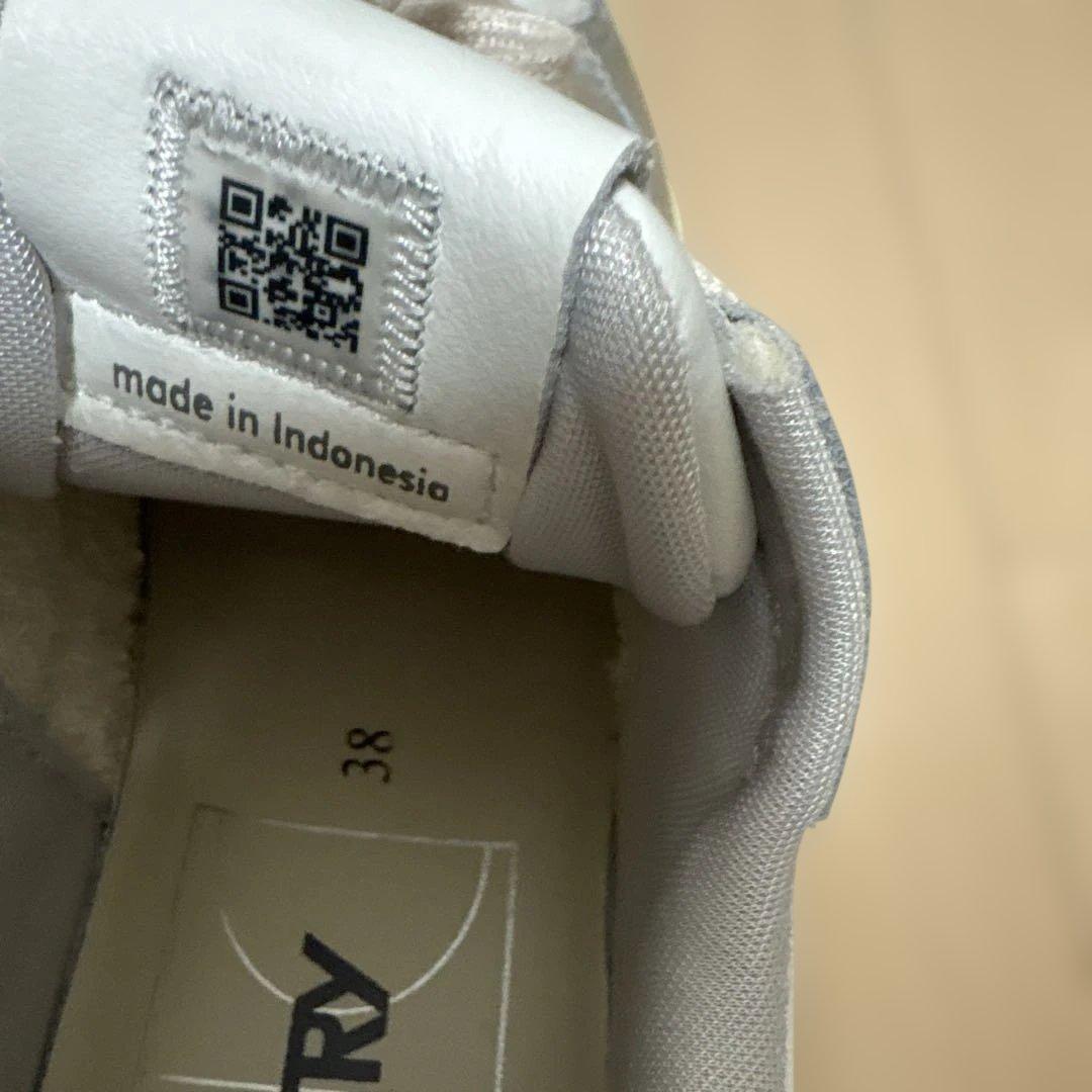 AUTRY ホワイト/シルバー スニーカー