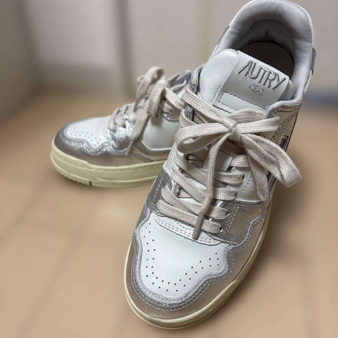 AUTRY ホワイト/シルバー スニーカー