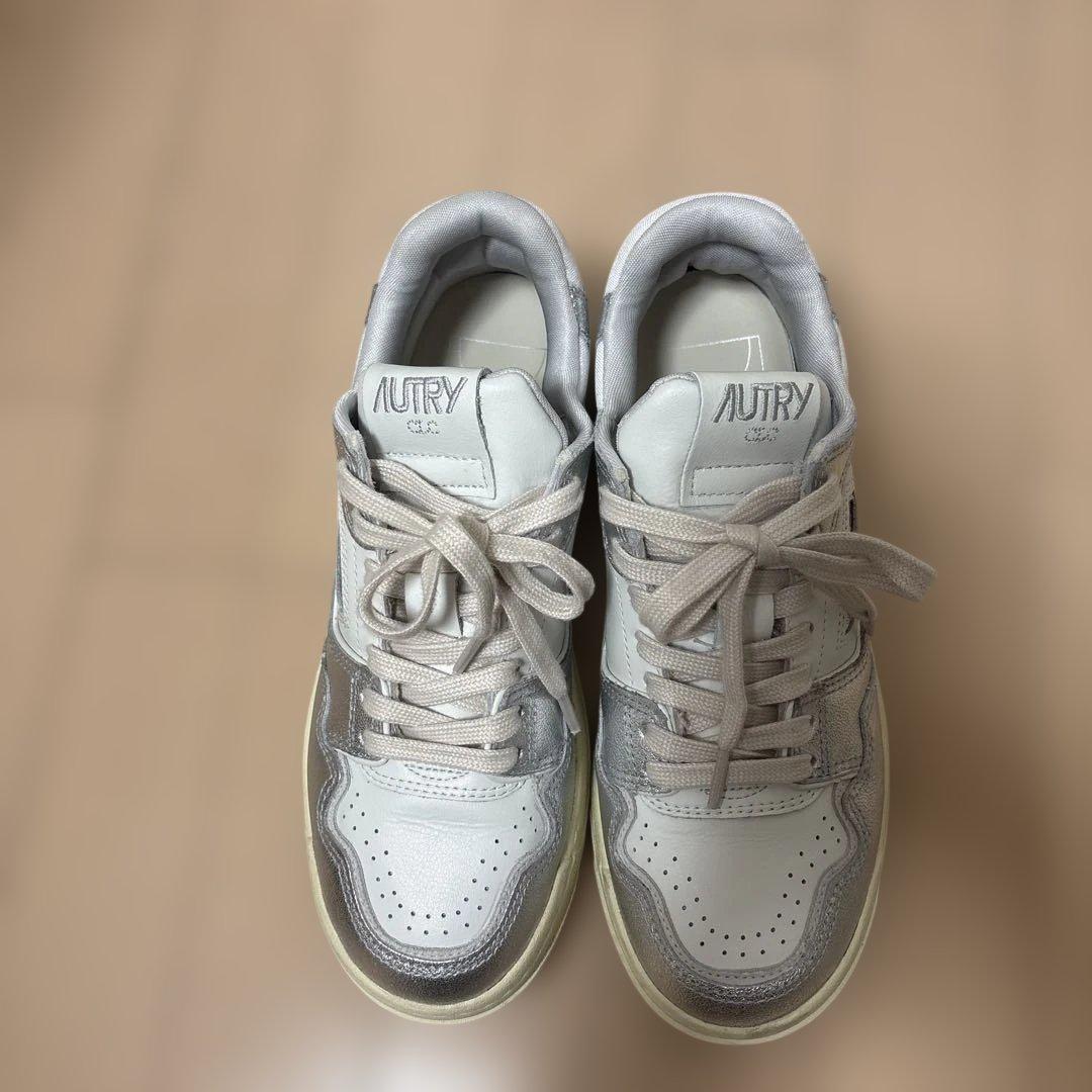 AUTRY ホワイト/シルバー スニーカー
