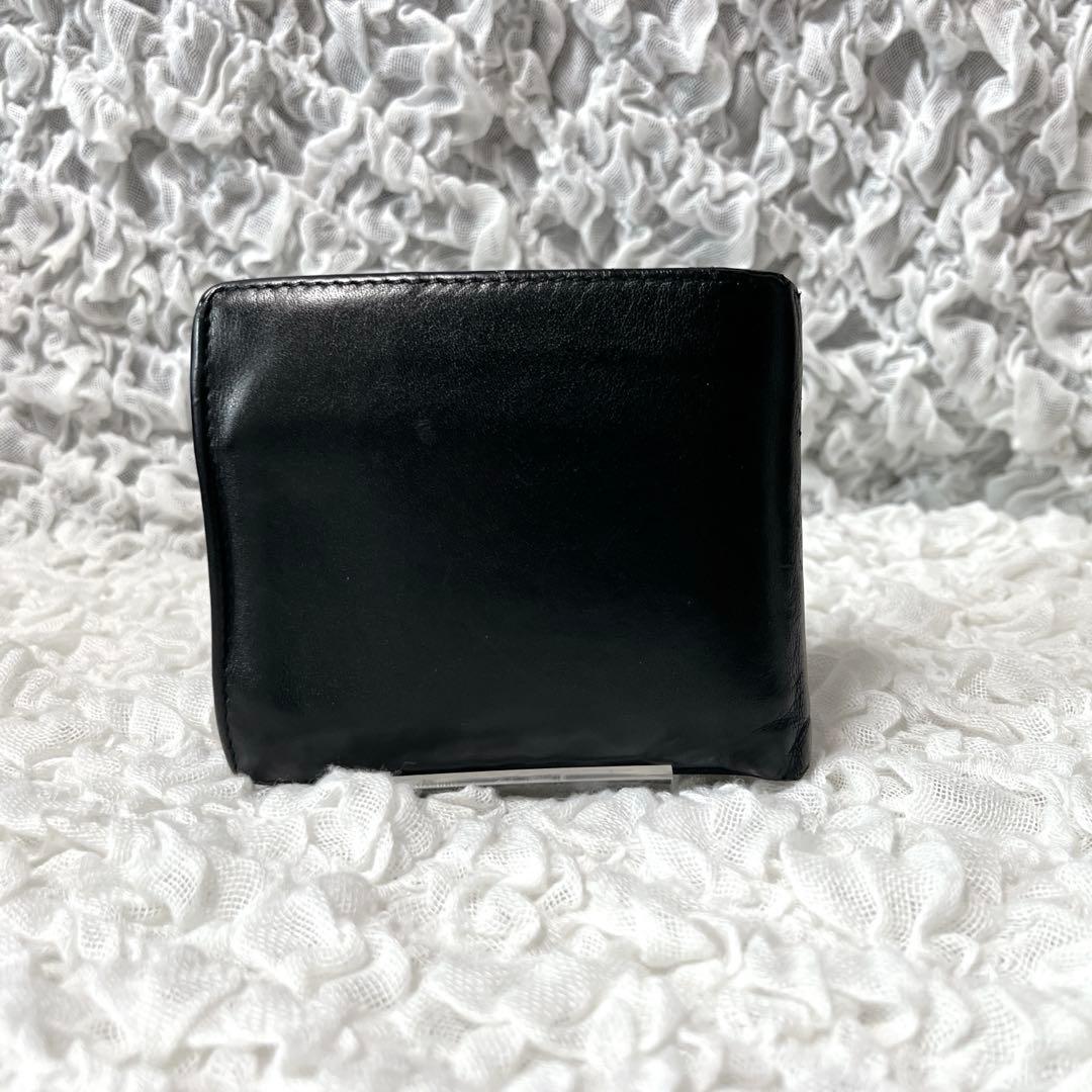 PRADA 黒 二つ折り財布 レザー　プラダ　コンパクト　ウォレット　小銭入れ付
