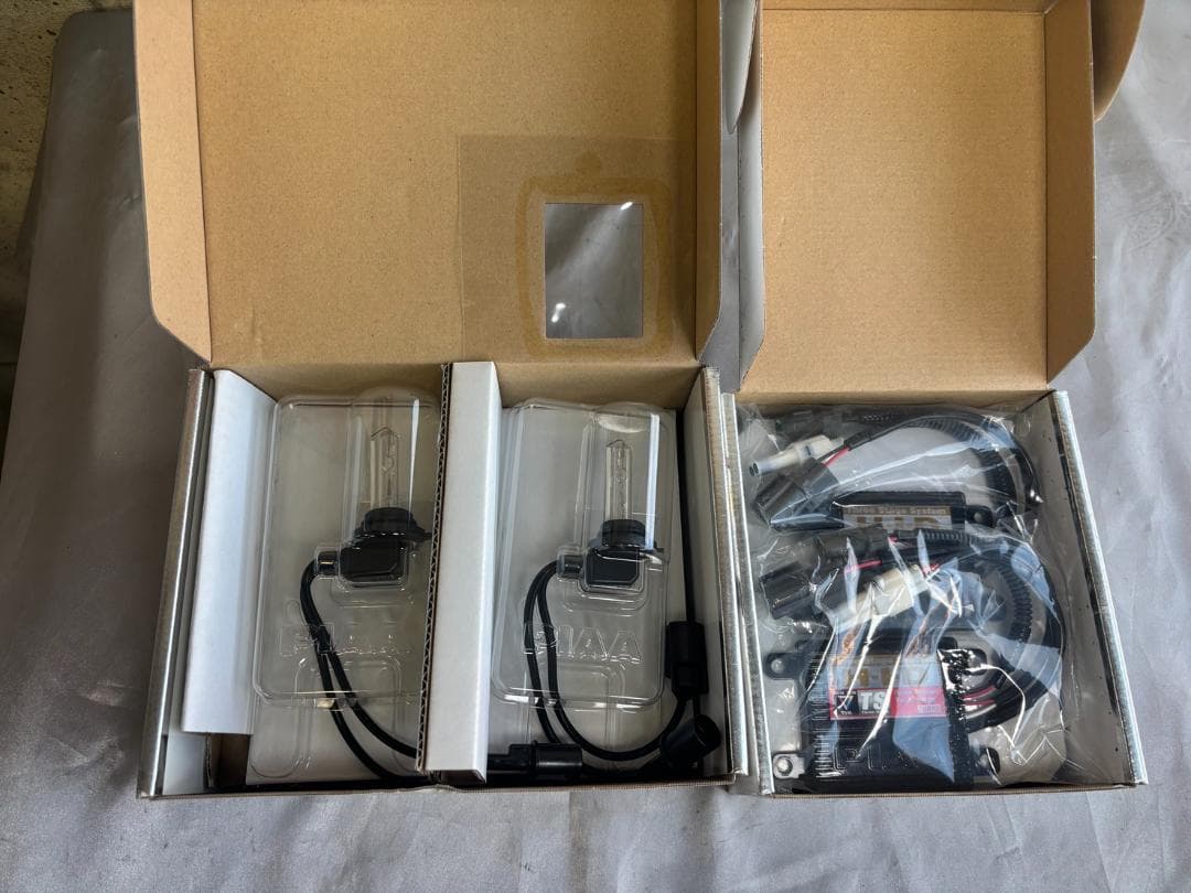 PIAA製PASSION・HID/HB4明るさ調光バルブ・専用バラストセット新品
