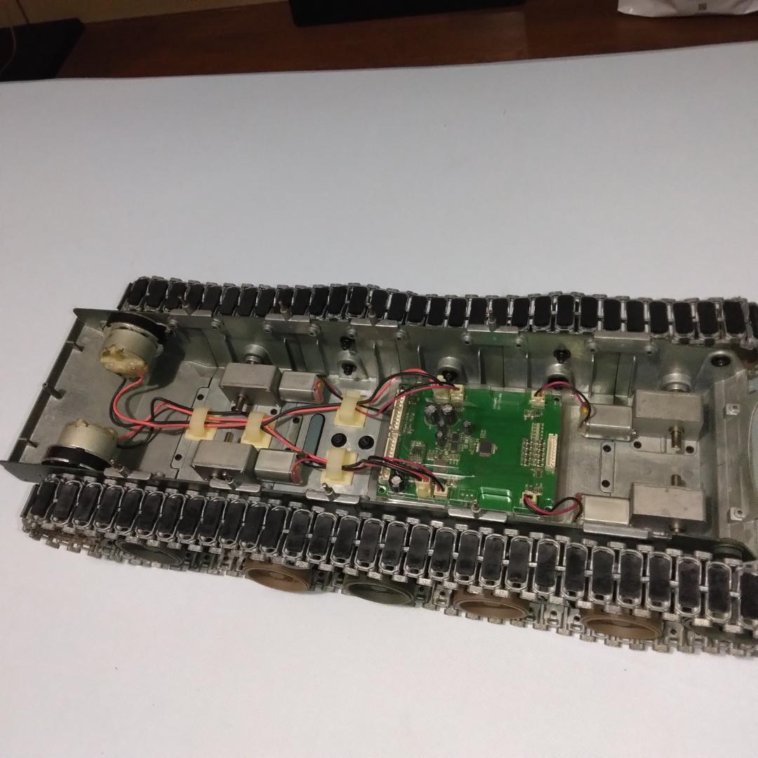 J☆K 商品！hachette製1/16十式戦車完成品美品