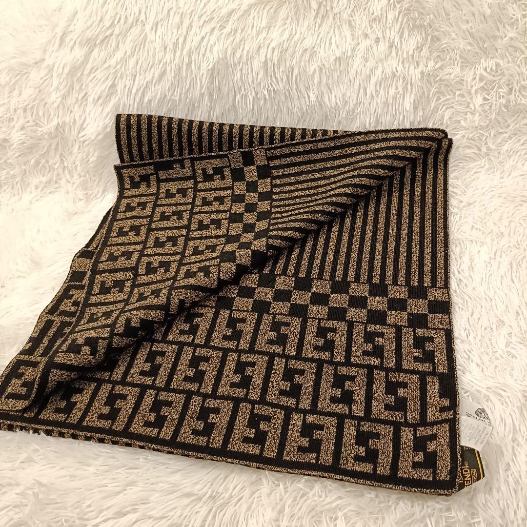 FENDI✨　ロゴ　マフラー ブランド　ブラウン　フェンディ