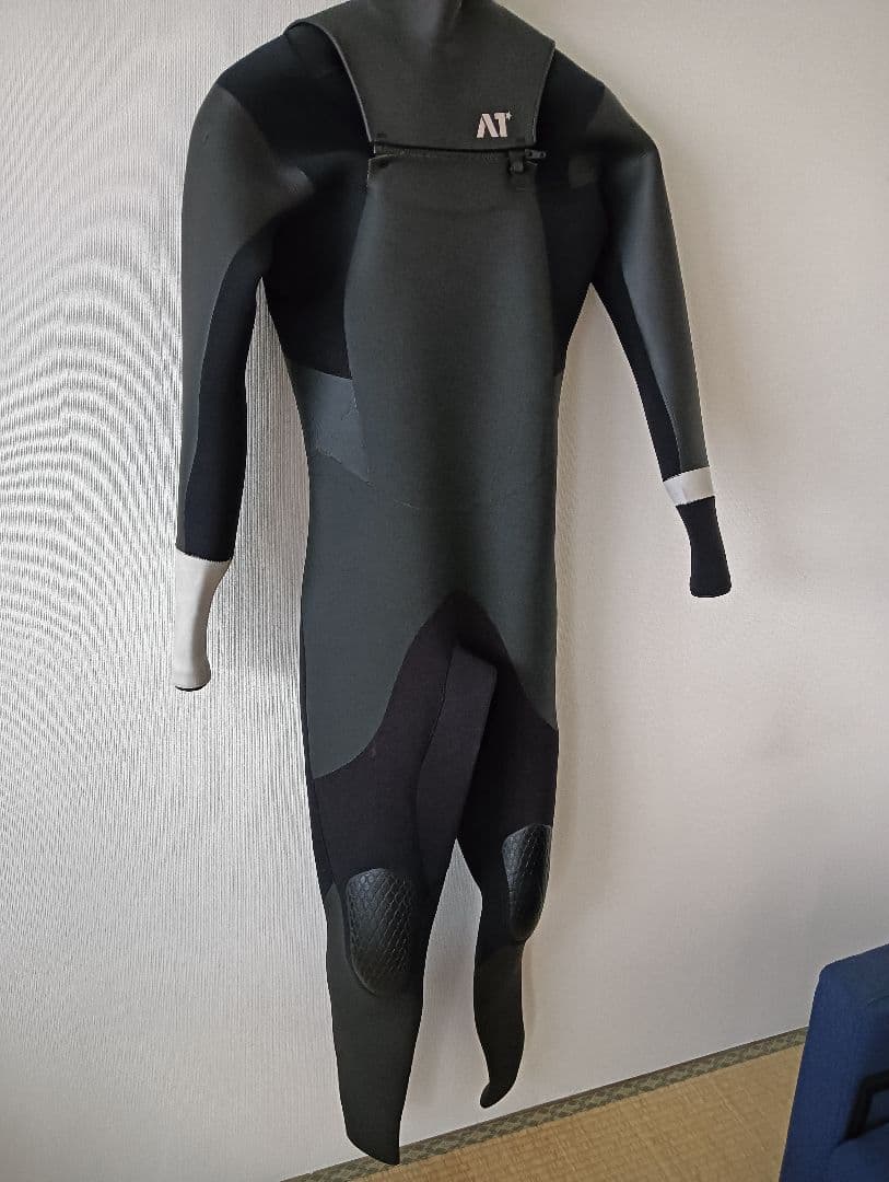 エアータイト　ウェットスーツ　　L～XLサイズ　ヌーベルバーグ　シーズン前値下げ