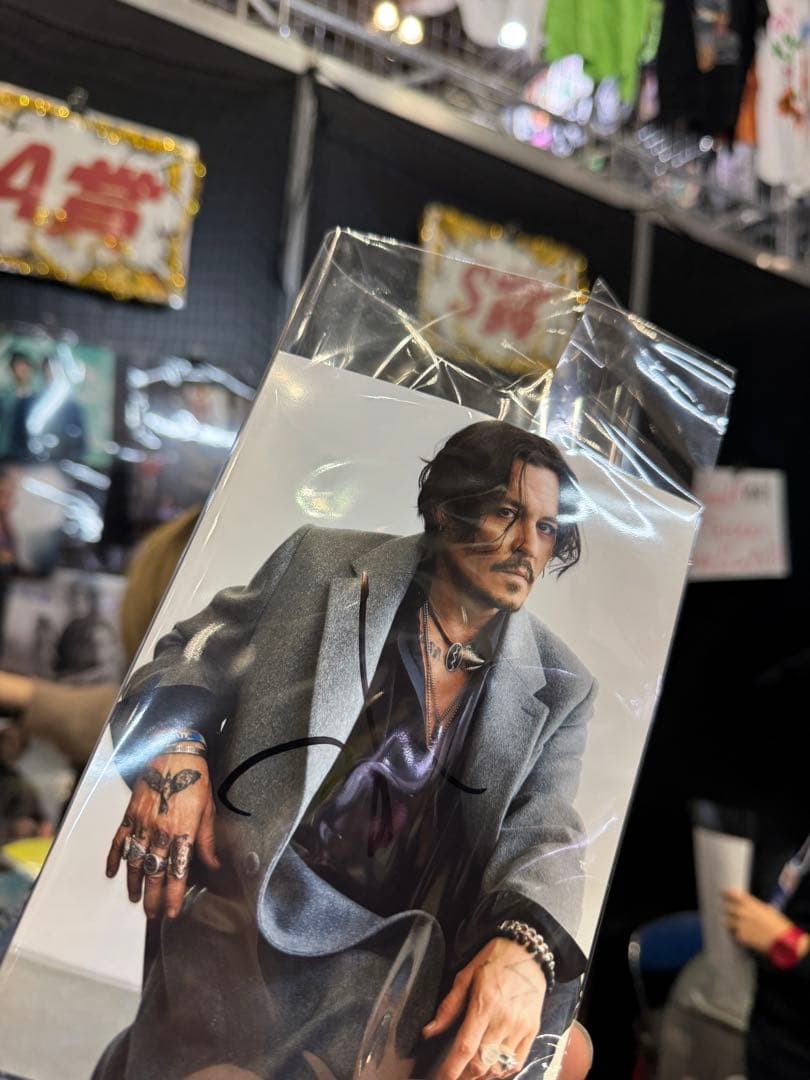 東京コミコン2025 ジョニーデップ 直筆サイン写真！グッズ Tシャツ