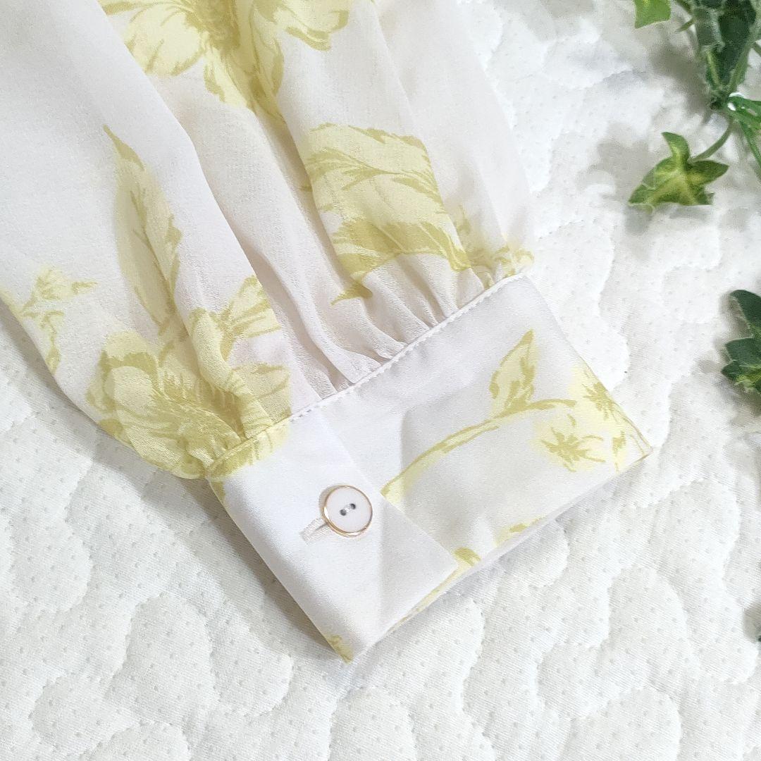 極美品✨ダイアグラム　2025年　フラワープリントプリーツワンピース　ベルト付き